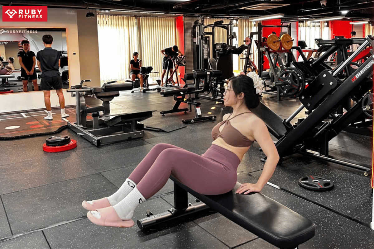 Bài tập Flat Oblique Crunch