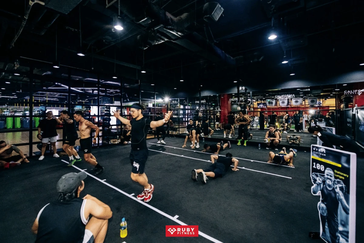 Một Ngày Trước Khi Thi Hyrox