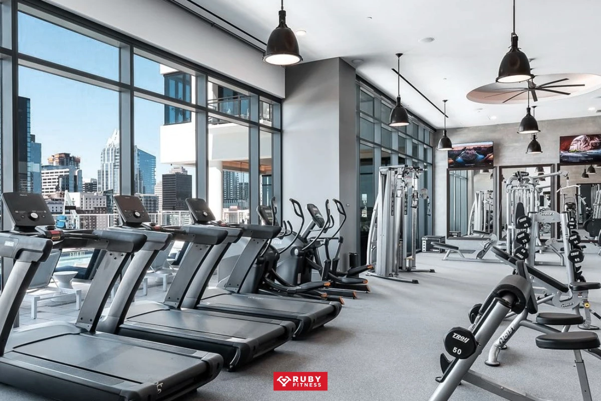 So sánh máy trượt tuyết với các thiết bị cardio khác