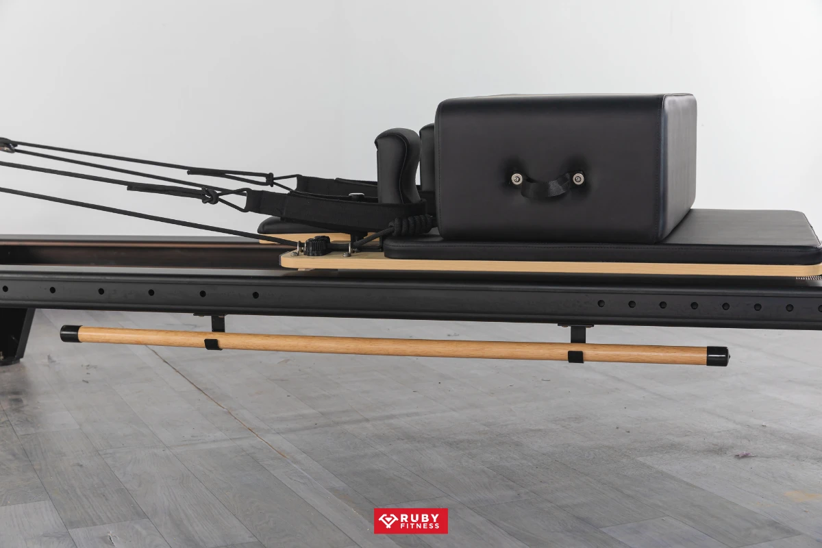 Đặc điểm nổi bật của máy tập Pilates Reformer DZ136