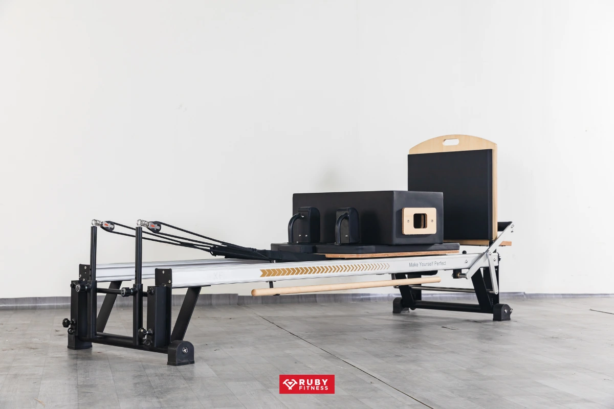Về máy tập pilates reformer Aluminum DZ157